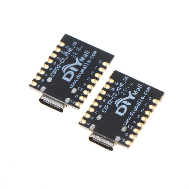 لوحة تطوير ESP32 C3 فائقة الصغ - مراجعة Esp32 C3 وسعره